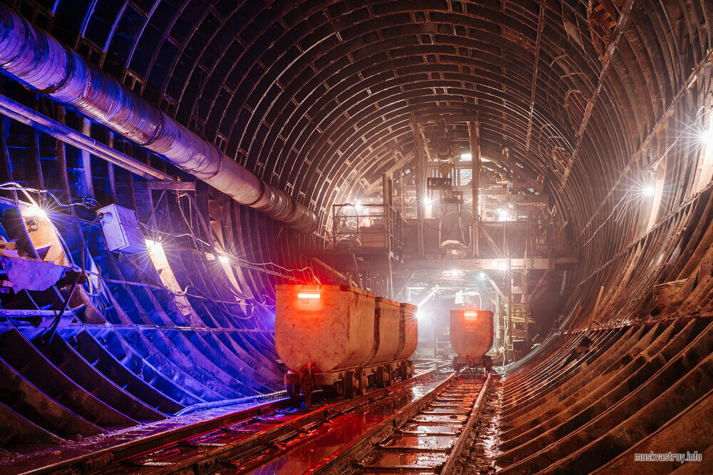 На станции БКЛ метро «Рижская» началось сооружение платформы
