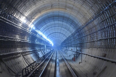 Стволопроходческий комплекс начал работу на центральном участке Троицкой ветки метро