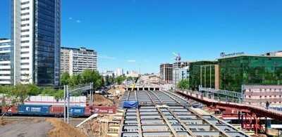 Путепровод через железнодорожные пути на ул. Барклая готов на 70%