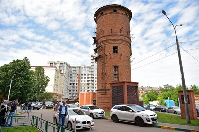 Отреставрирована башня-каланча с колоколом в районе Свиблово