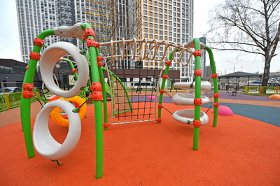В ЖК West Garden появятся дворы с нейродинамическими детскими площадками