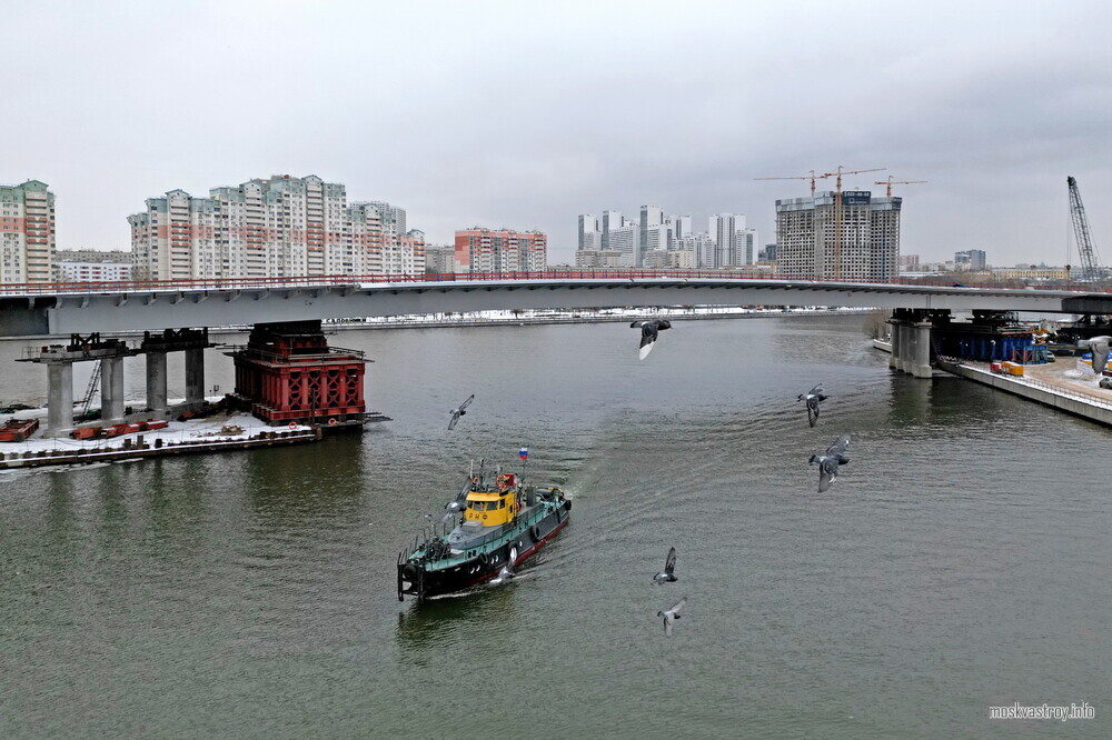 Собянин: мост через затон Новинки построят до конца года