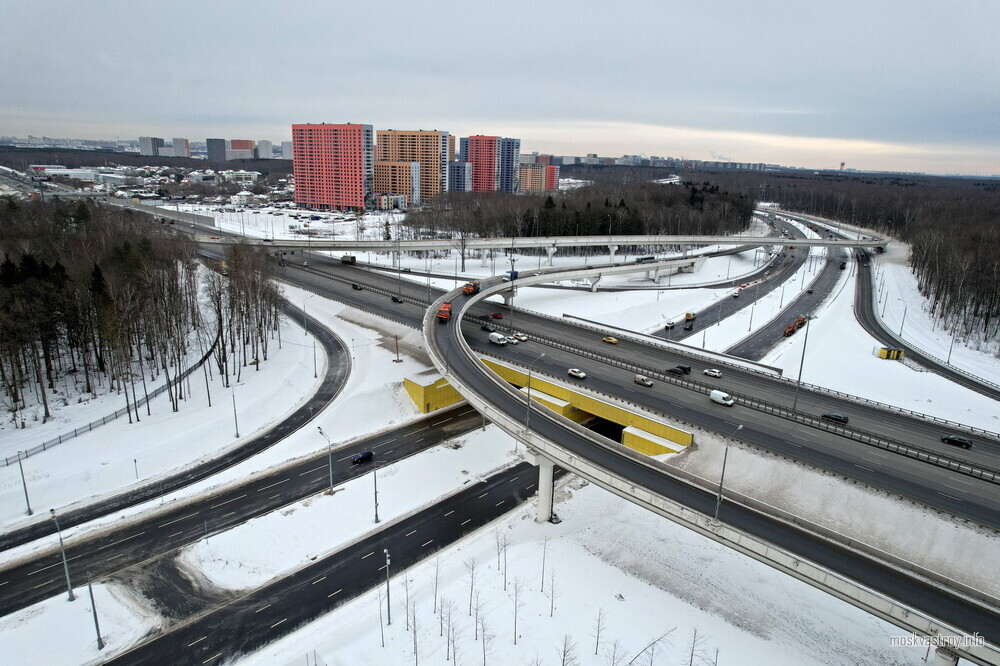 Бочкарёв: более 37 км дорог построили в Новой Москве в 2023 году