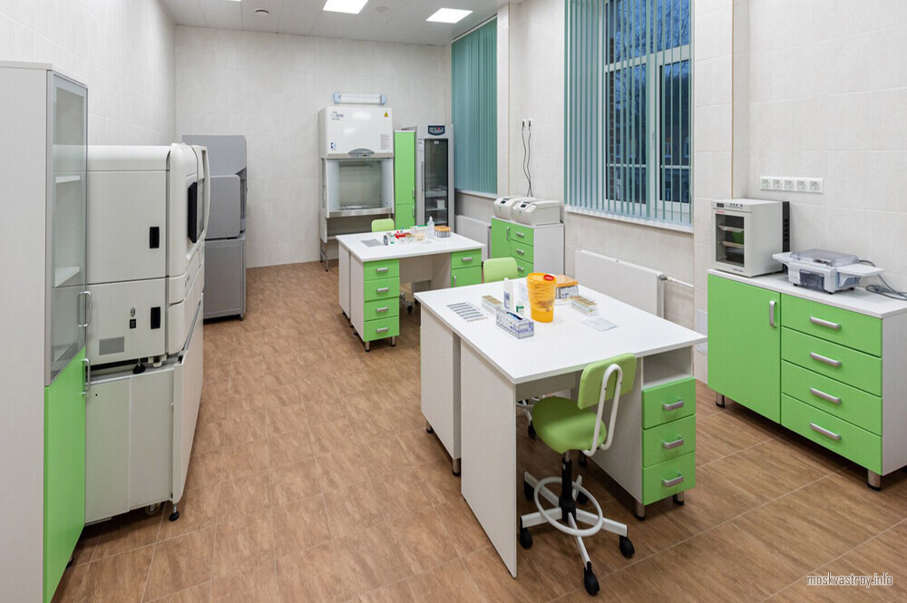 Собянин осмотрел новый центр трансфузиологии в Морозовской детской больнице