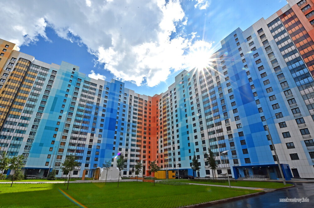 Строительство свыше 10,7 млн кв. м недвижимости одобрили в Москве с начала года