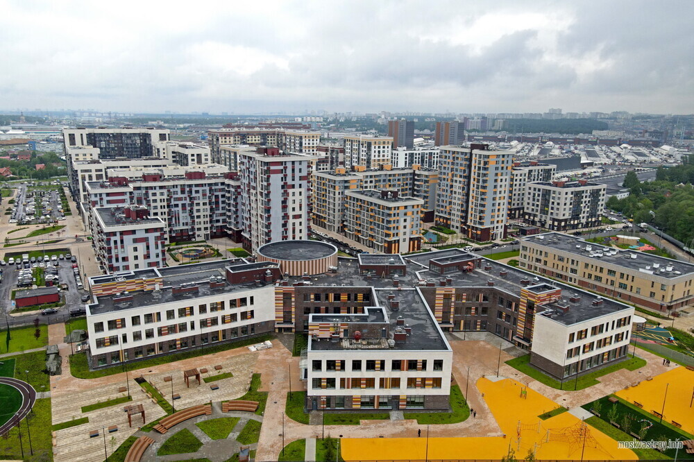 Инвестор планирует построить 5 школ и 7 детсадов в трех ЖК Новой Москвы