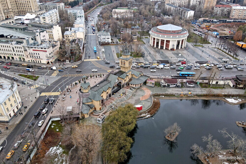 Построен входной павильон в Московский зоопарк у метро «Баррикадная»