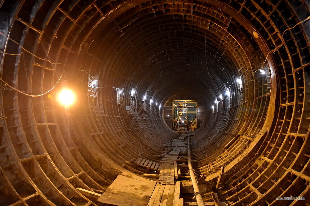 Второй тоннель начали строить на центральном участке Троицкой линии метро