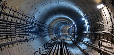 Завершаются работы по облицовке платформы станции БКЛ метро «Варшавская»