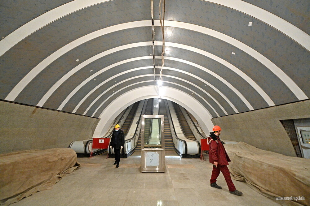 На станции БКЛ метро «Марьина Роща» началась отделка платформы