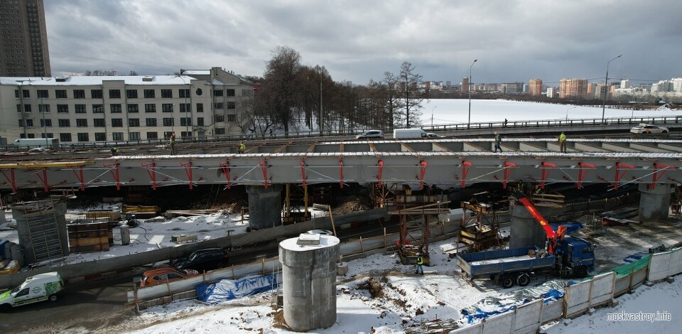 Собянин: реконструкцию Дмитровского путепровода завершат в этом году