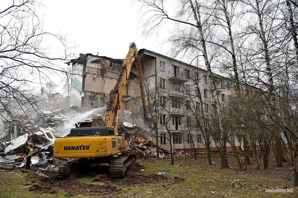 В Москве снесли около 40 домов по реновации с начала года