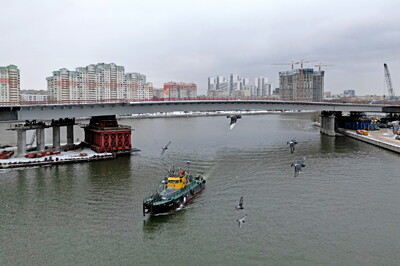 Собянин: мост через затон Новинки построят до конца года
